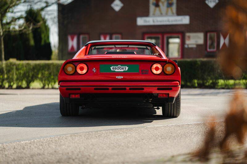 Image 12/33 of Ferrari 208 GTB Turbo (1987)