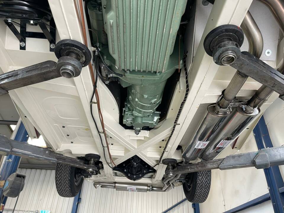 Immagine 23/25 di Austin-Healey 3000 Mk III (BJ8) (1964)