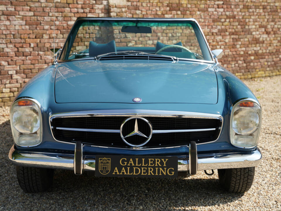 Image 37/50 of Mercedes-Benz 280 SL (1968)