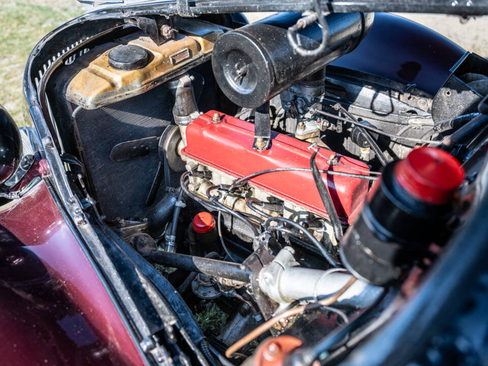 Image 23/35 of SIMCA 8 - 1200 (1951)