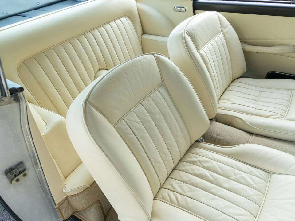 Afbeelding 7/50 van Aston Martin DB 4 Vantage (1962)
