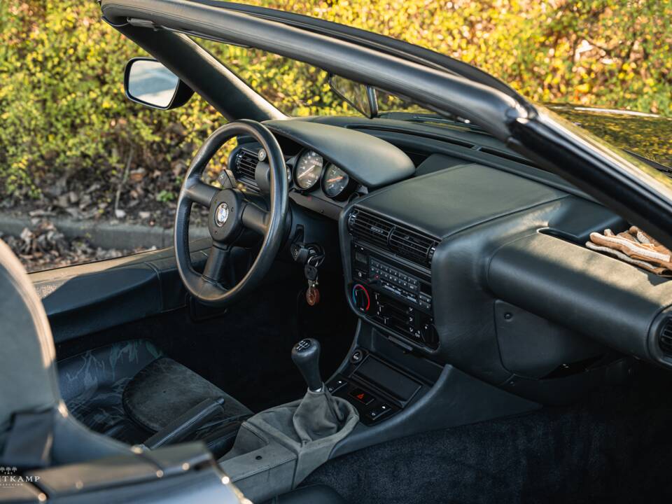 Image 5/8 of BMW Z1 Roadster (1990)