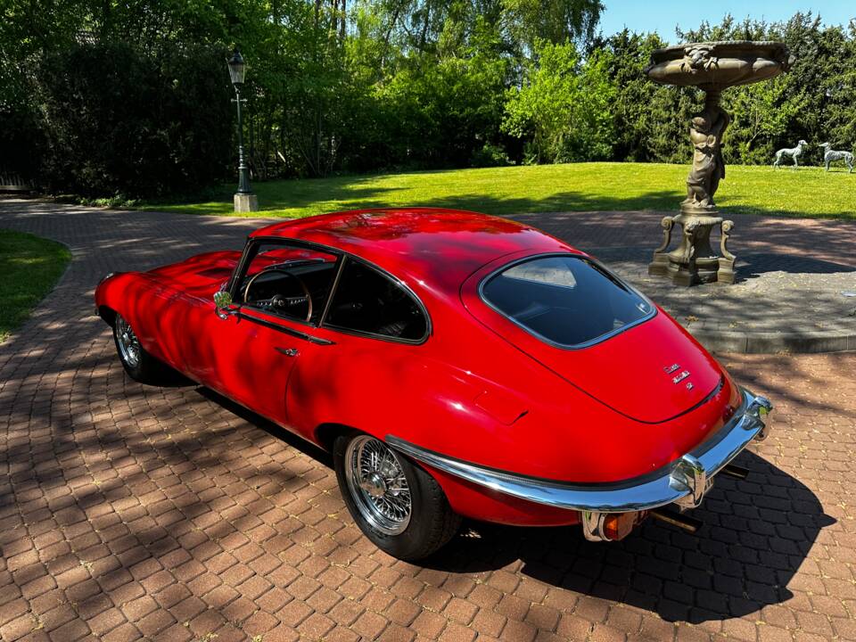 Bild 58/98 von Jaguar E-Type (2+2) (1969)