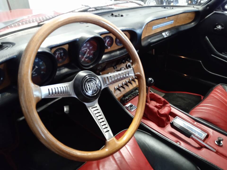 Imagen 10/16 de FIAT Dino Coupe (1967)