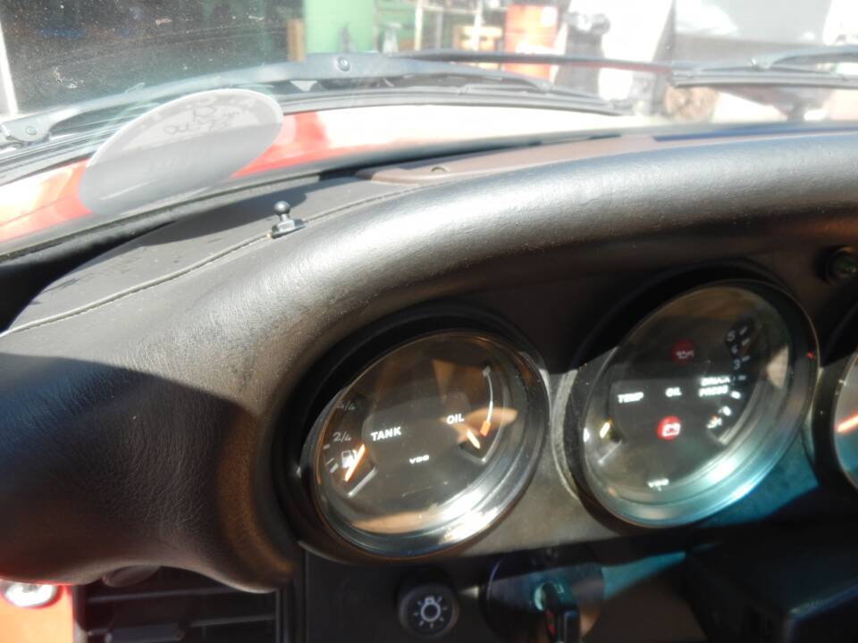 Imagen 42/85 de Porsche 911 Carrera 3.2 (1986)