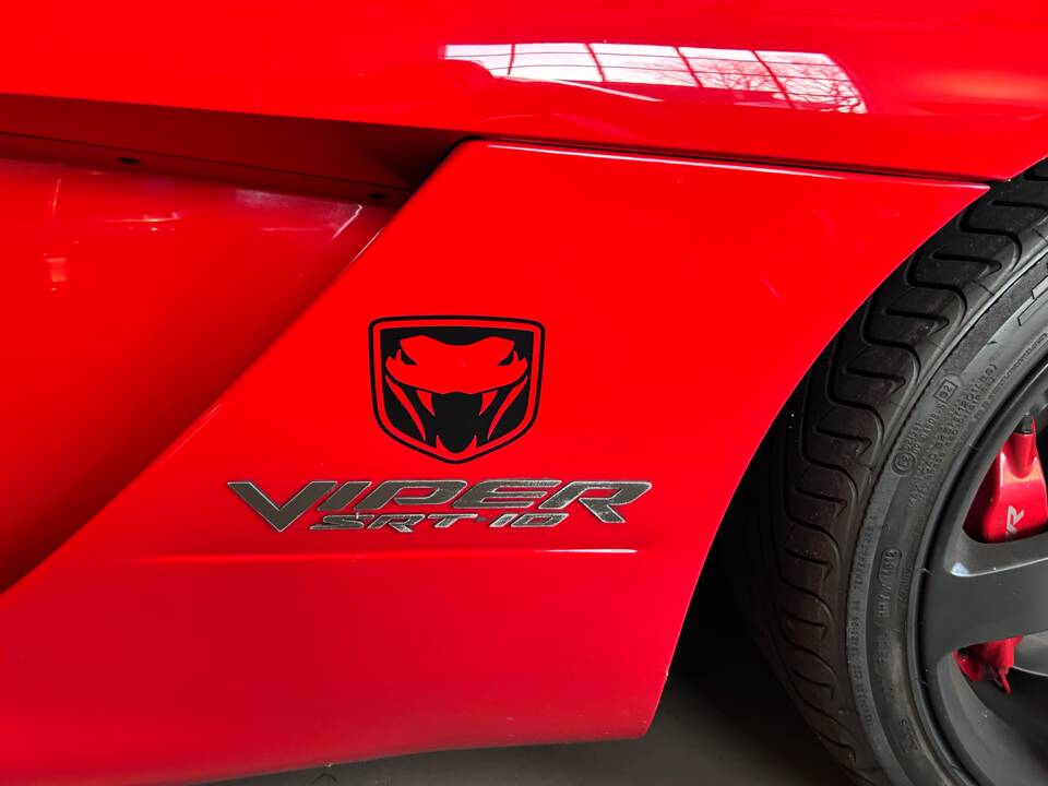 Image 12/22 of Dodge Viper SRT10 (2008)