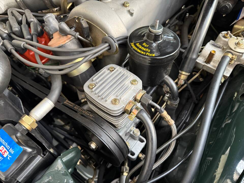 Image 31/39 of Mercedes-Benz 300 SEL 6.3 (1970)