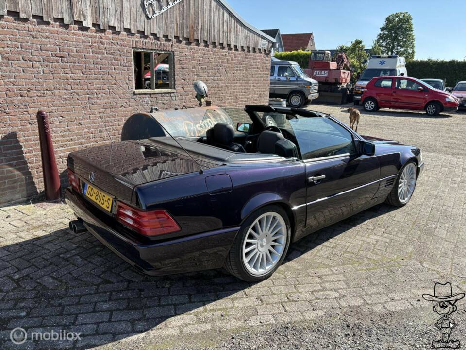 Image 8/40 of Mercedes-Benz 300 SL-24 (1990)