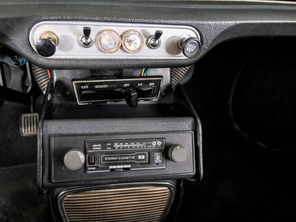Image 28/50 of Mini 850 (1974)