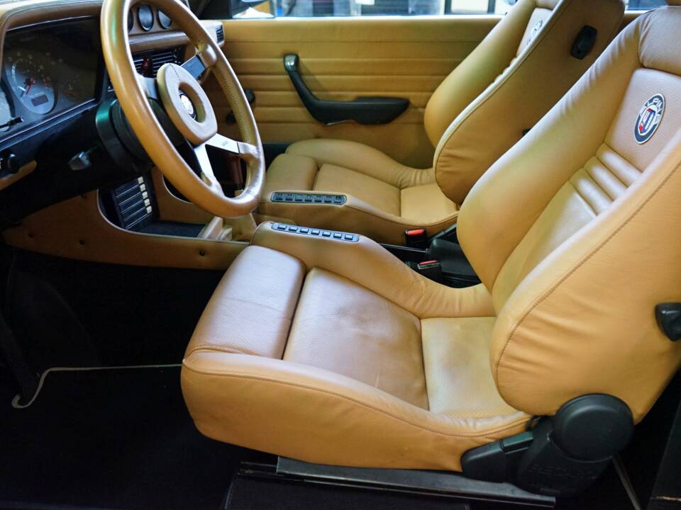 Image 29/56 of BMW 323i (1980)