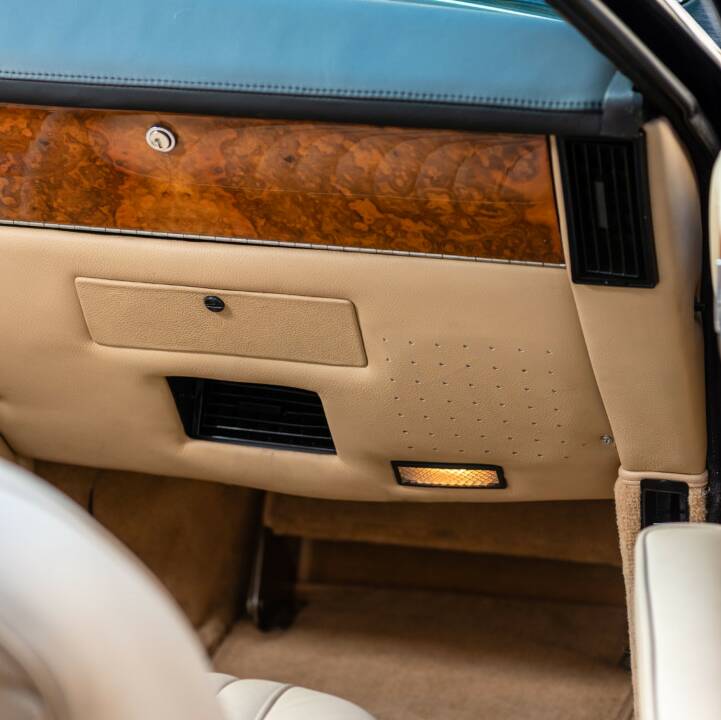 Bild 40/50 von Aston Martin V8 Volante (1979)