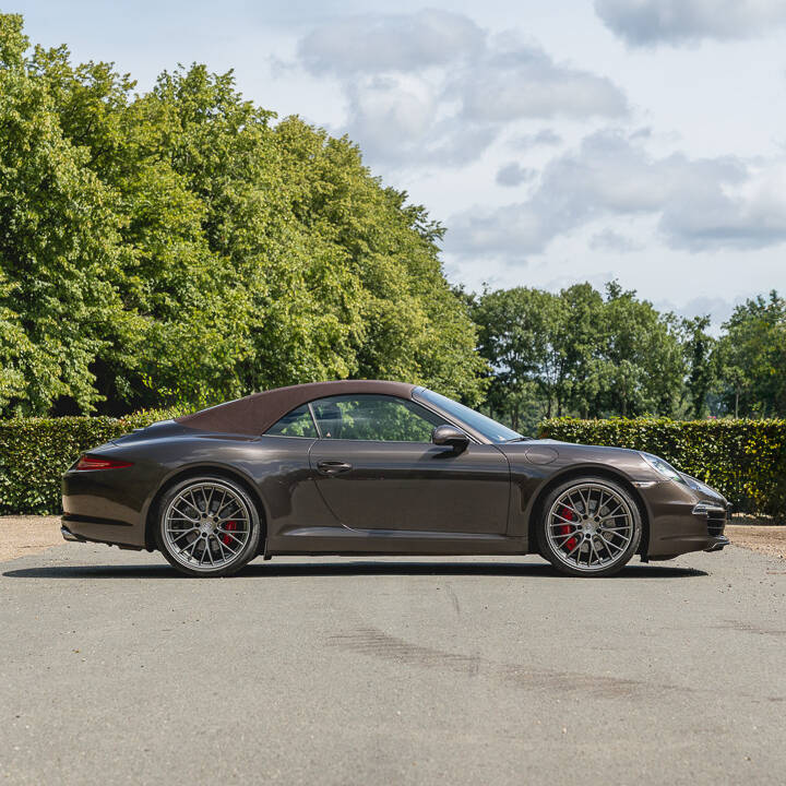 Image 8/28 de Porsche 911 Carrera S (2012)
