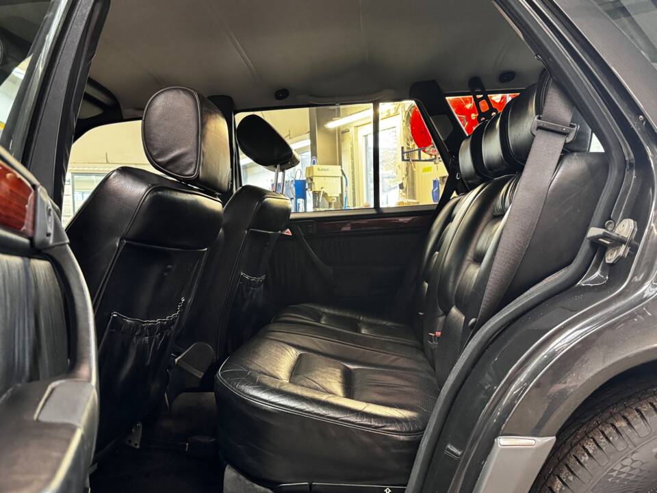 Bild 44/54 von Mercedes-Benz 300 TD Turbo (1993)