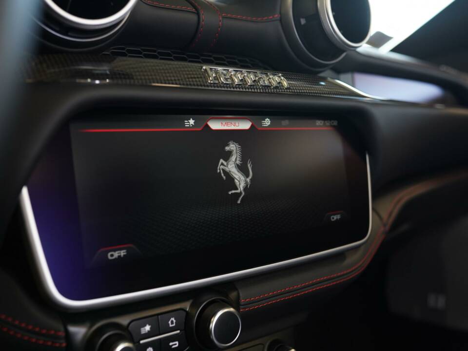 Imagen 27/50 de Ferrari Portofino M (2022)