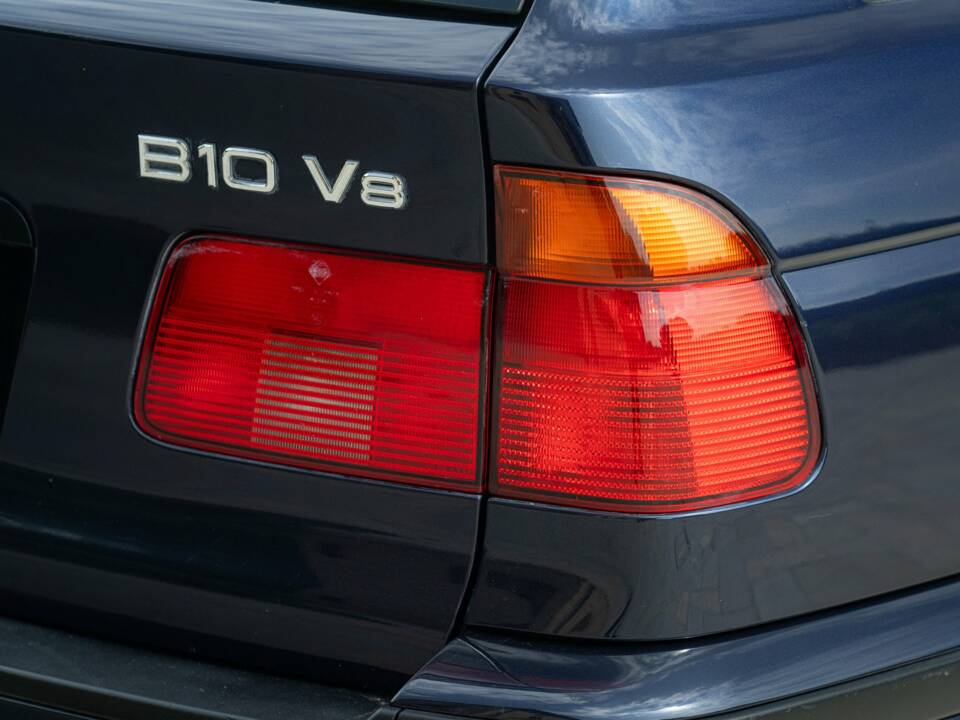 Immagine 49/50 di ALPINA B10 V8 Touring (1998)