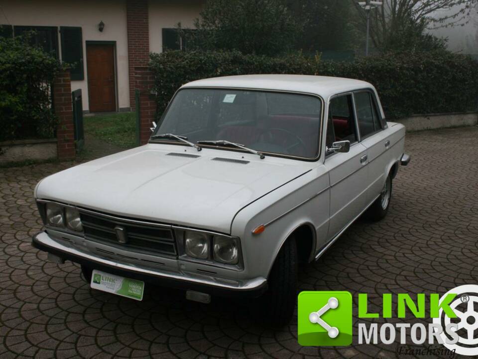 Image 3/10 de FIAT 125 S &#x2F; Speciale (1971)