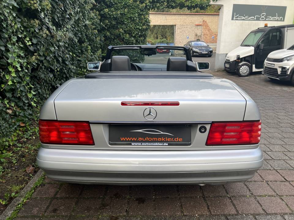 Image 7/29 of Mercedes-Benz SL 320 (1997)
