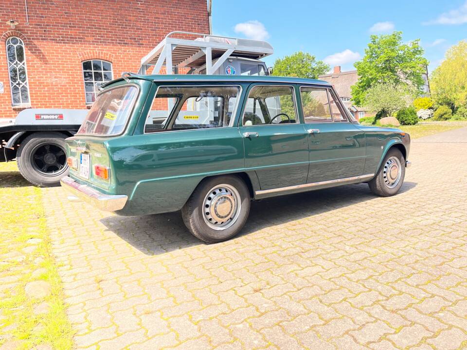 Image 16/16 of Alfa Romeo Giulia 1600 TI Giardinetta (1967)