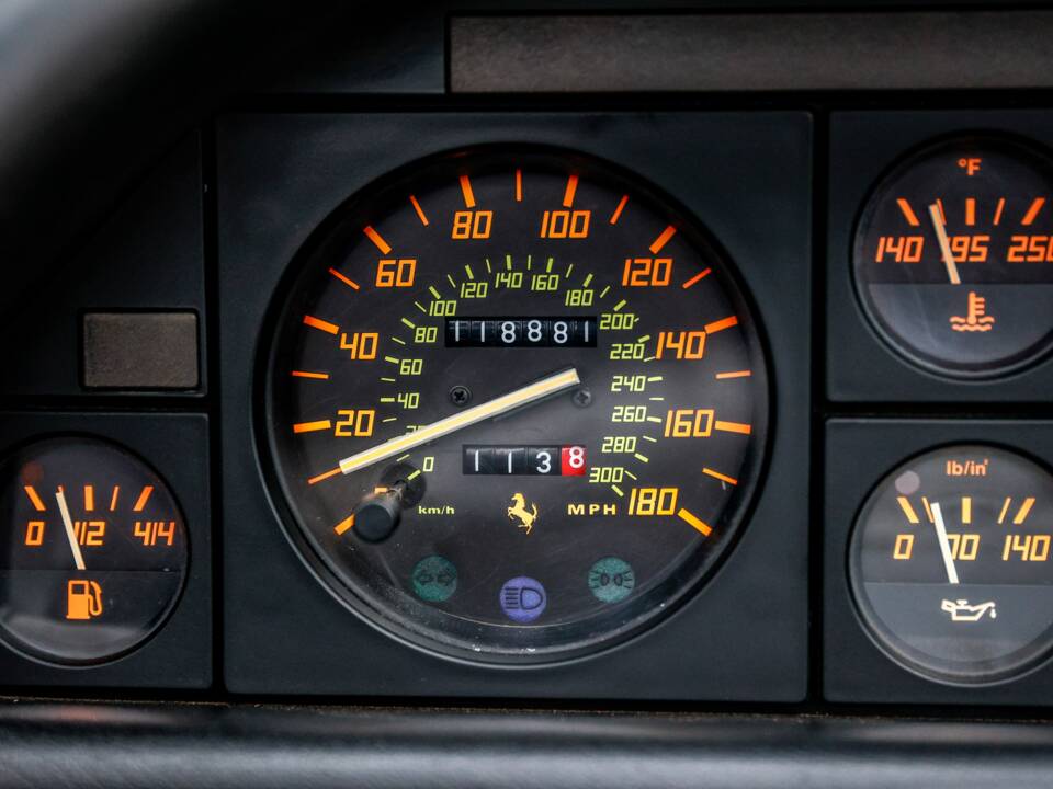 Image 24/42 of Ferrari Mondial T (1990)