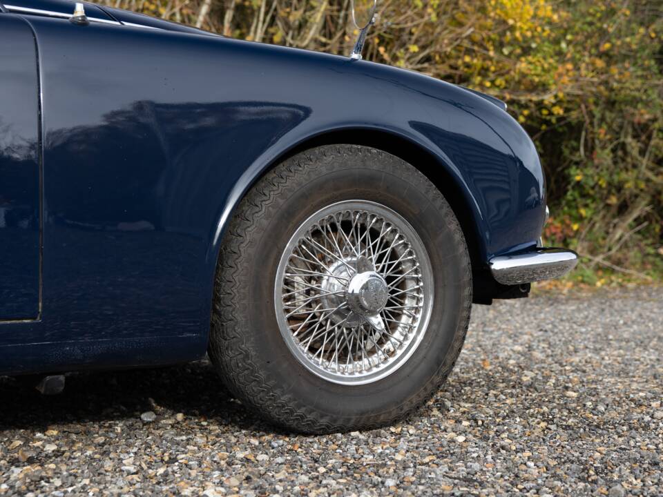 Bild 19/44 von Jaguar 340 (1968)