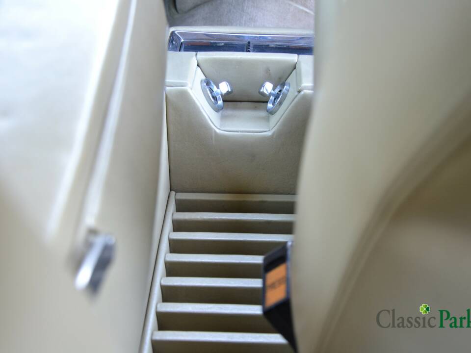 Bild 35/50 von Rolls-Royce Silver Wraith II (1979)