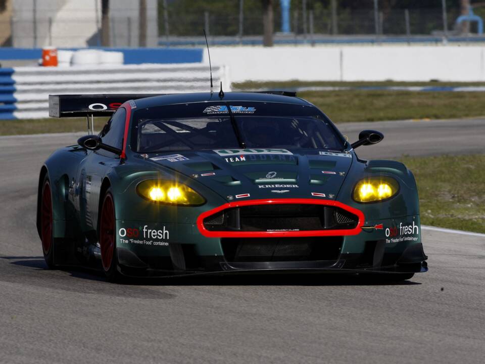 Image 16/25 de Aston Martin DBRS9 (2006)