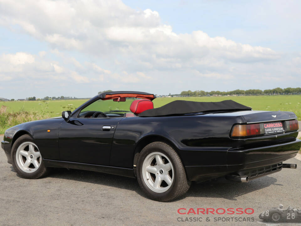 Immagine 32/44 di Aston Martin Virage Volante (1993)