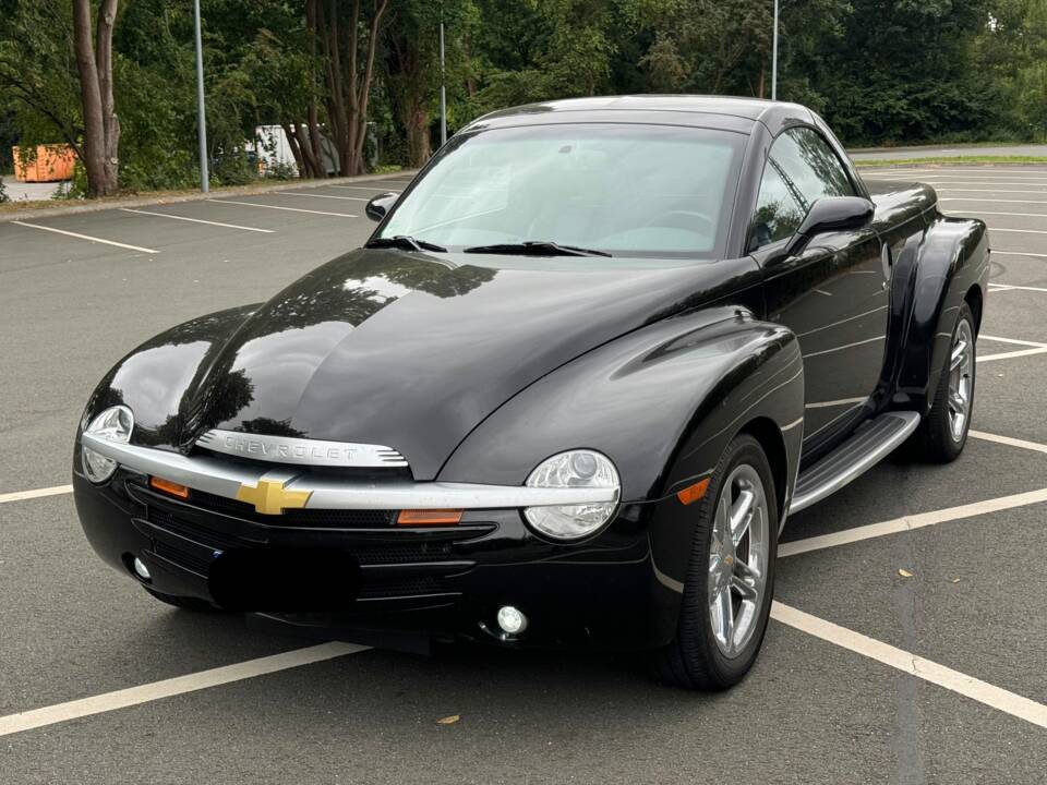 Image 9/10 of Chevrolet SSR (2005)