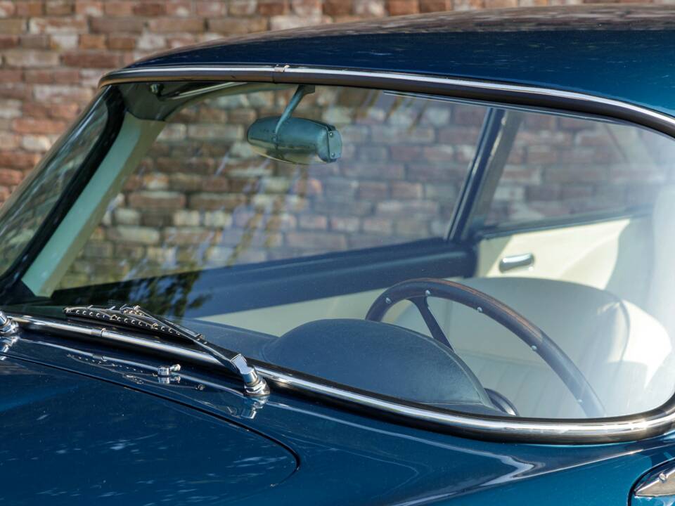 Afbeelding 23/50 van Aston Martin DB 4 Vantage (1962)