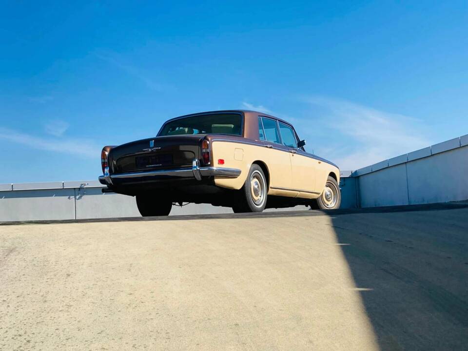 Image 7/12 of Rolls-Royce Silver Shadow I (1974)