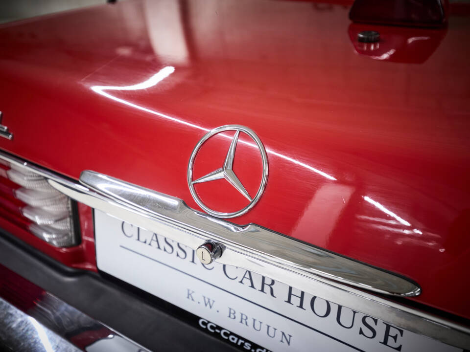 Image 42/89 of Mercedes-Benz 560 SL (1986)