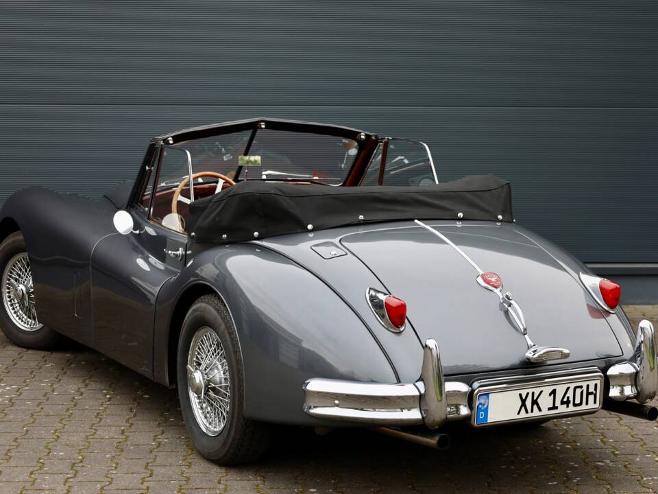 Afbeelding 3/23 van Jaguar XK 140 DHC (1956)