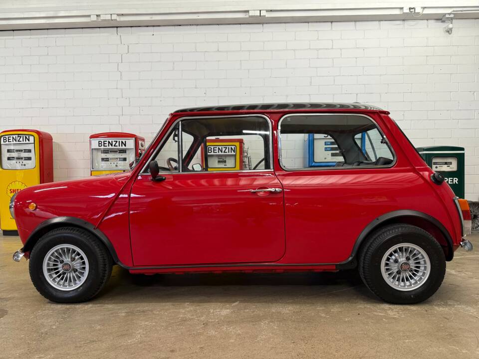 Image 1/18 de Innocenti Mini Cooper 1300 (1974)