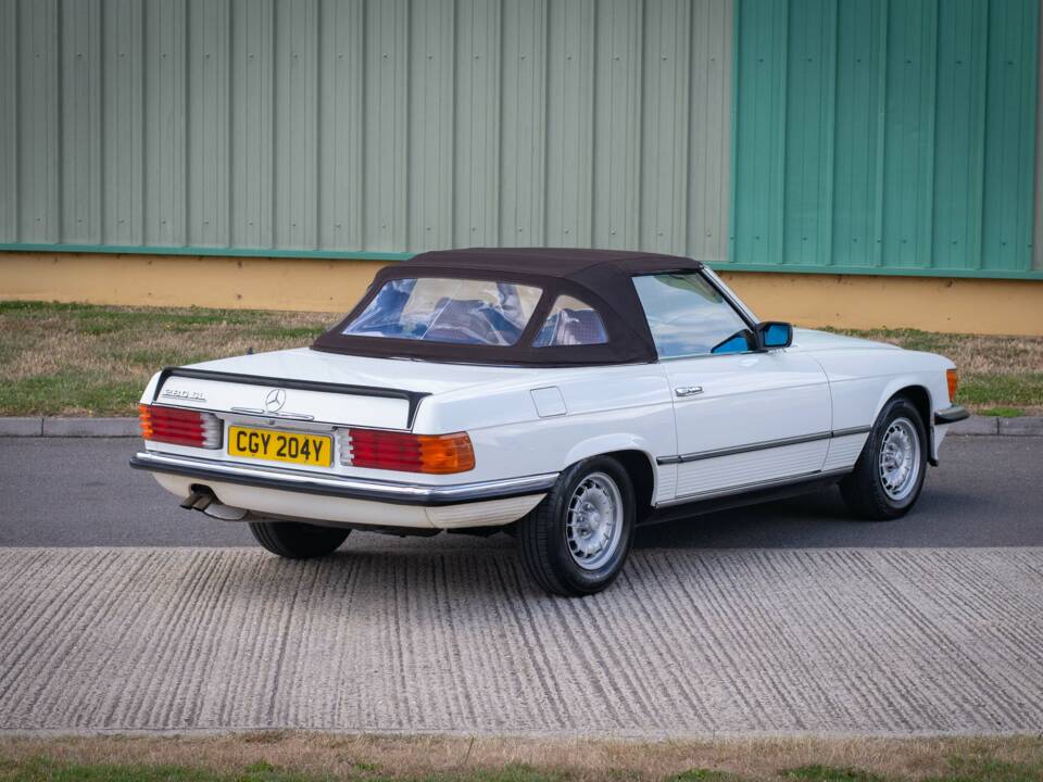 Bild 7/26 von Mercedes-Benz 280 SL (1982)