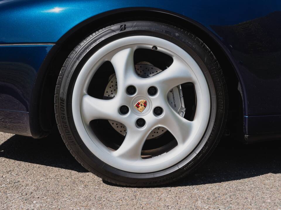 Image 49/52 of Porsche 911 Carrera 4 (1997)