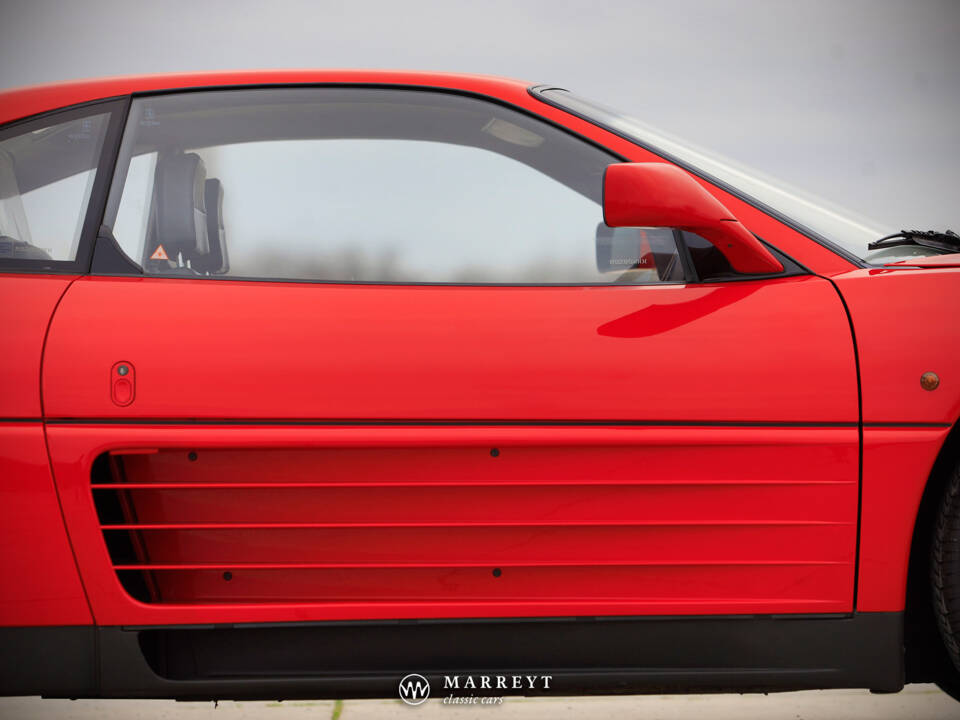 Image 23/64 de Ferrari 348 TB (1989)