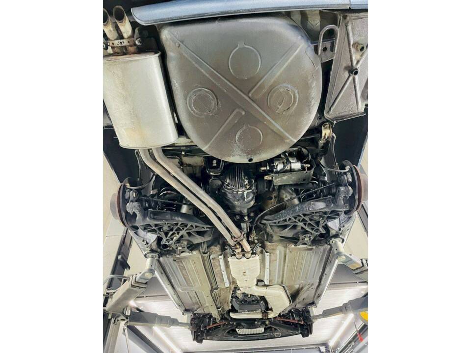 Image 29/36 of Mercedes-Benz 560 SL (1986)