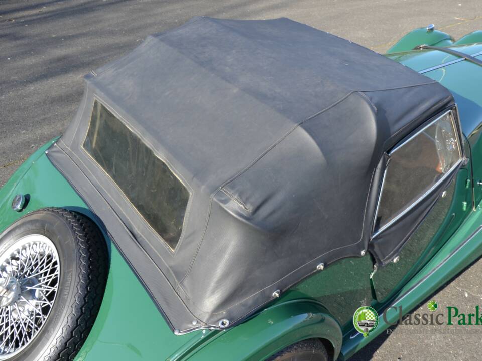Image 21/50 of Morgan 4/4 Series IV (1962)