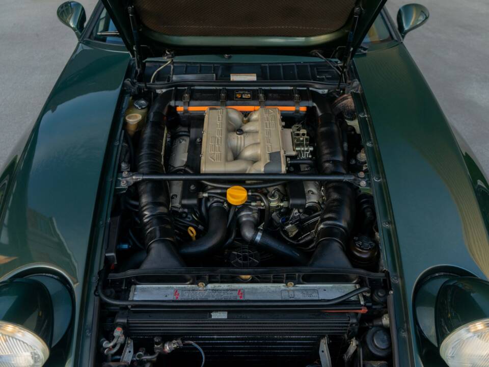 Afbeelding 43/46 van Porsche 928 GTS (1993)