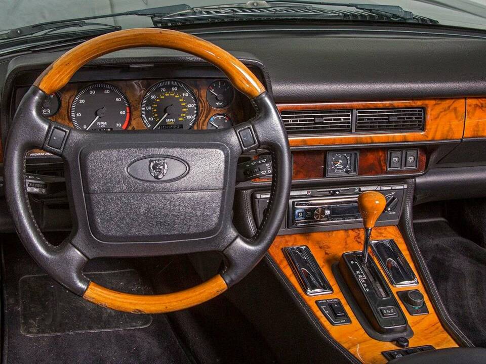 Imagen 18/22 de Jaguar XJS 4.0 (1996)