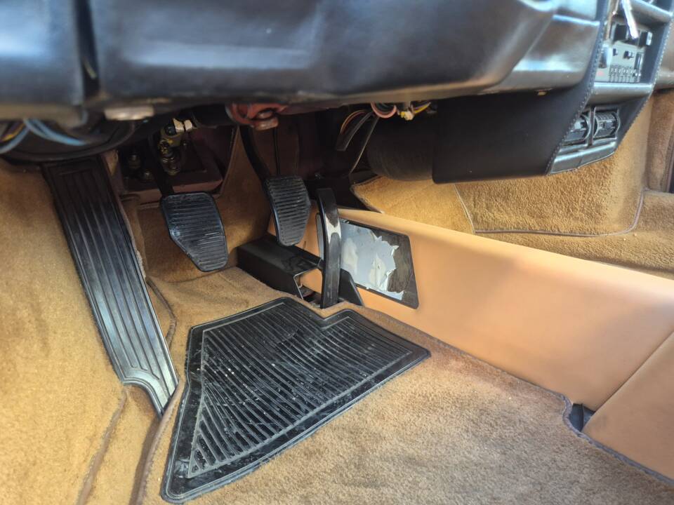 Afbeelding 8/15 van Ferrari 328 GTS (1986)