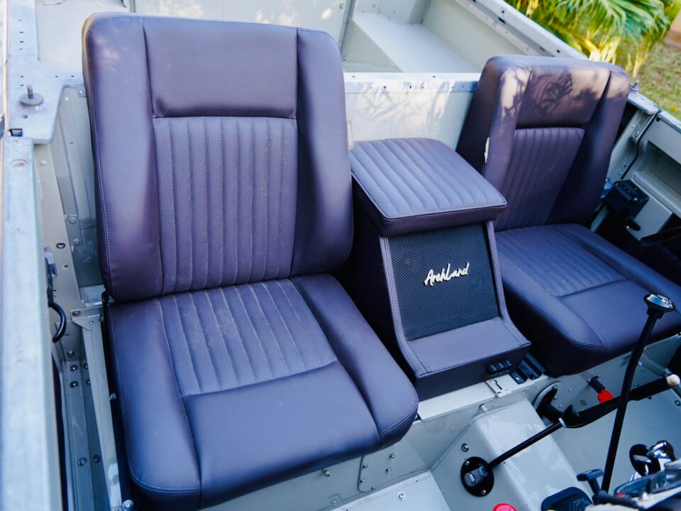 Bild 58/100 von Land Rover 88 (1968)
