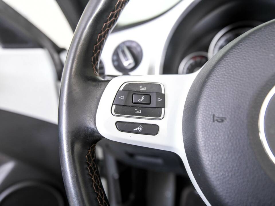 Imagen 19/50 de Volkswagen Beetle 1.2 TSI (2014)