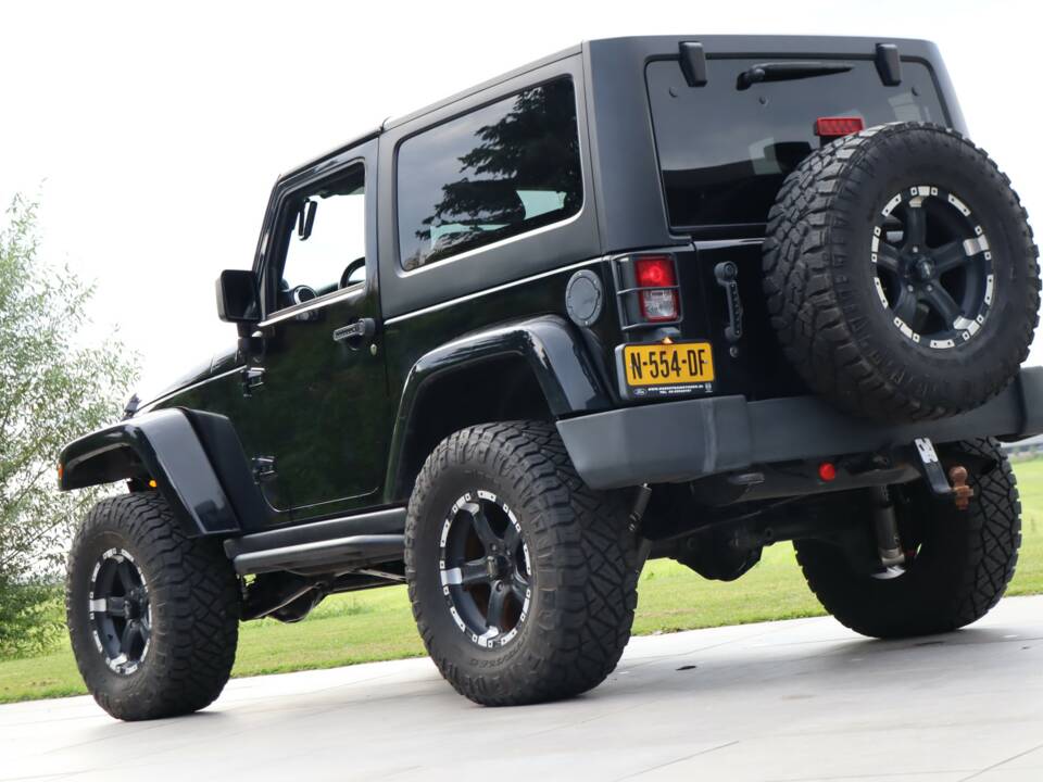 Image 2/50 of Jeep Wrangler 3.8 Rubicon (2011)