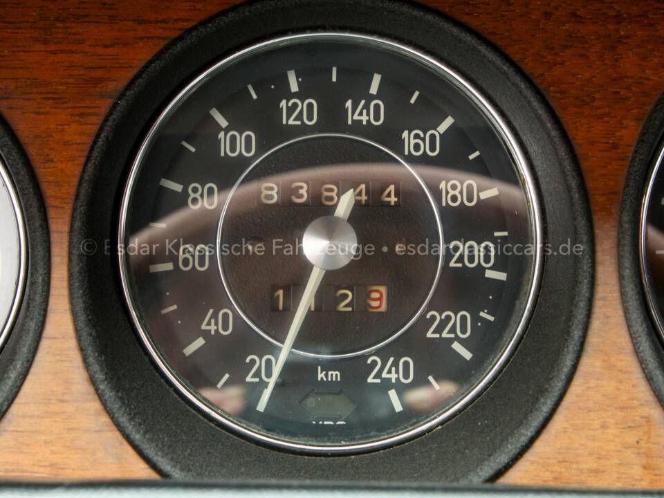 Image 9/42 de BMW 3.0 CSi (1972)