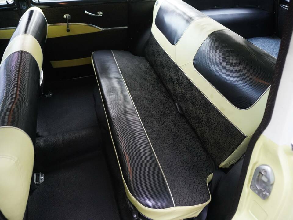 Immagine 15/23 di Chevrolet Bel Air Station Wagon (1957)
