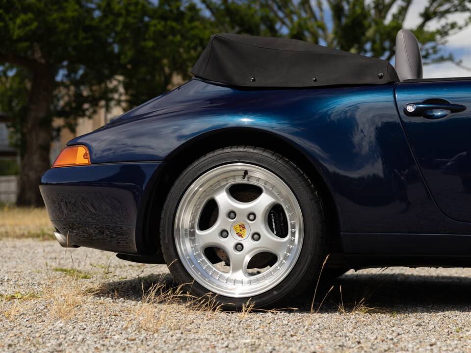 Bild 41/44 von Porsche 911 Carrera (1997)