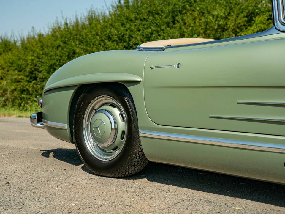 Afbeelding 19/50 van Mercedes-Benz 300 SL Roadster (1960)