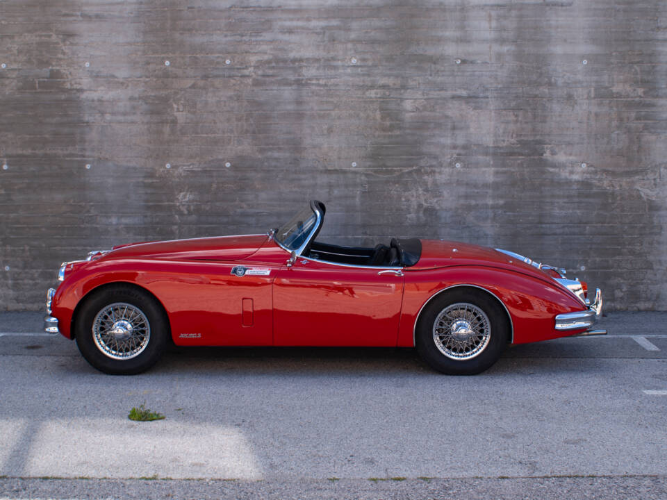 Image 2/15 of Jaguar XK 150 3.4 S OTS (1959)