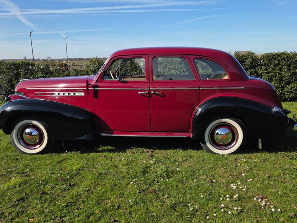 Imagen 2/8 de Oldsmobile G-Serie 70 (1939)